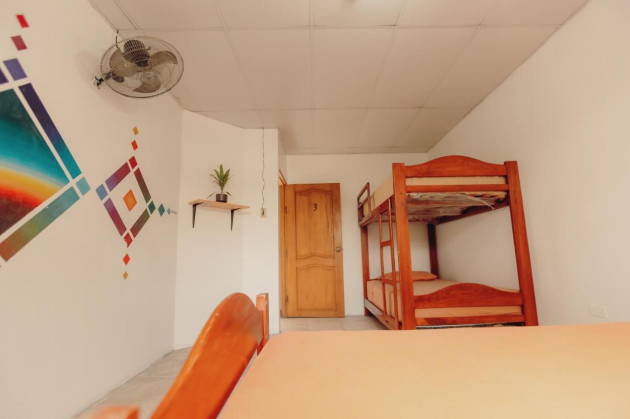 Hostel Nucapacha Guayaquil Exterior foto