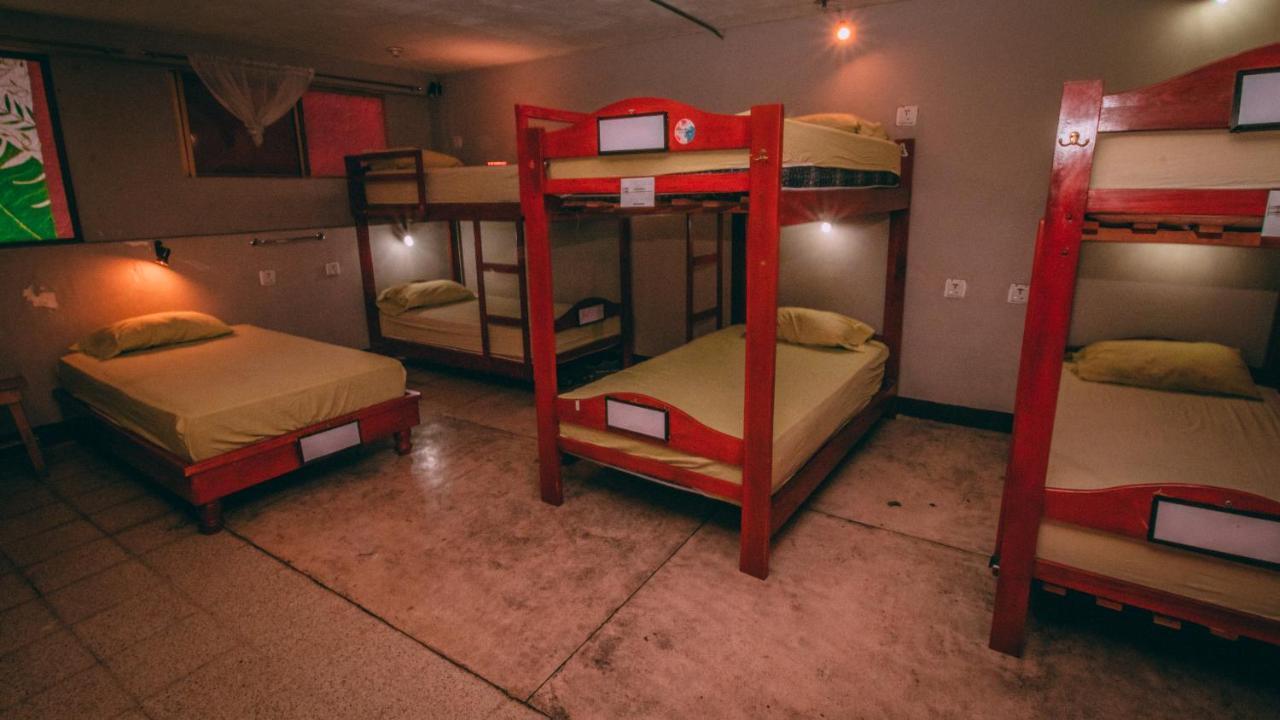 Hostel Nucapacha Guayaquil Exterior foto